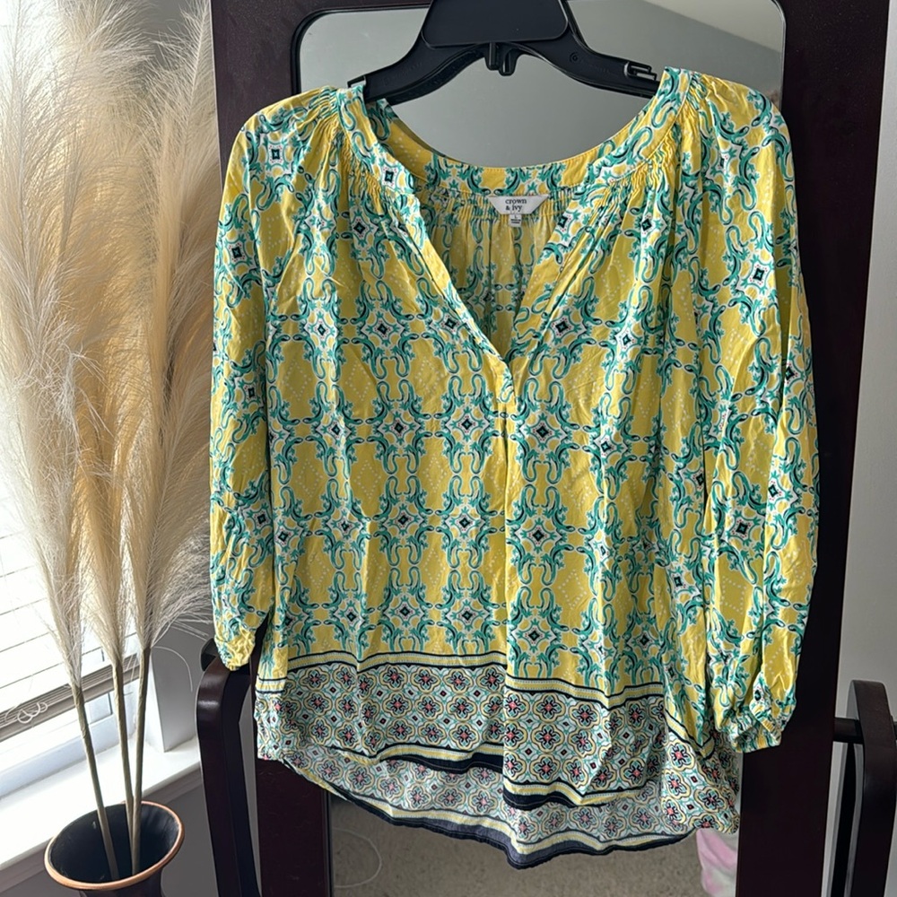 Crown & Ivy 3/4 Sleeve Top (L)